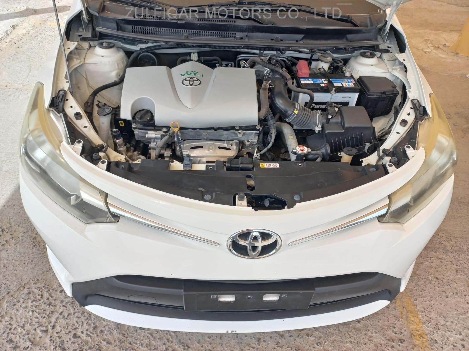 TOYOTA YARIS 2017 Image 9
