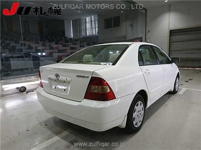 TOYOTA COROLLA 2002 Image 2