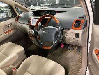 TOYOTA NOAH 2005 Image 3