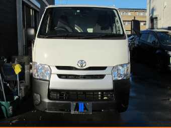 TOYOTA HIACE 2015 Image 2