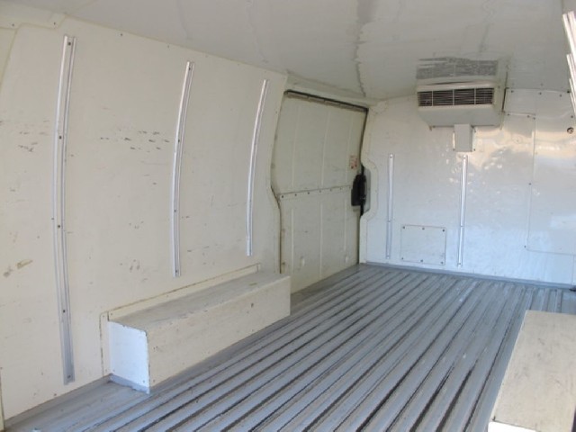 TOYOTA HIACE 2015 Image 21