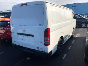 TOYOTA HIACE 2015 Image 23