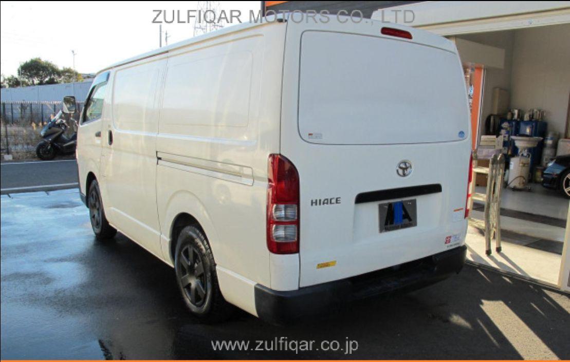 TOYOTA HIACE 2015 Image 4