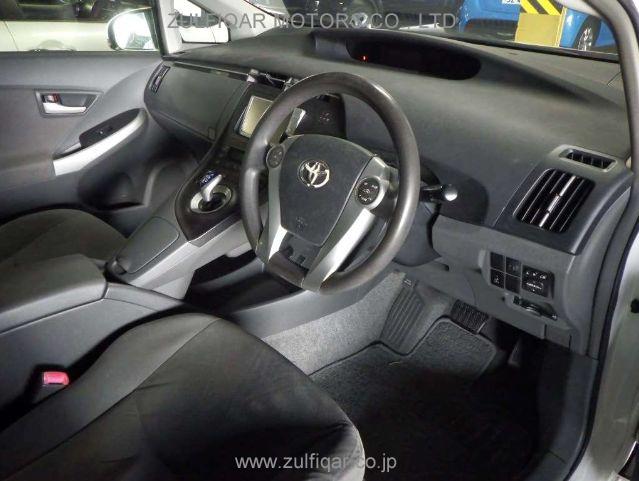 TOYOTA PRIUS 2010 Image 3