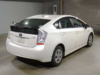 TOYOTA PRIUS 2010 Image 2