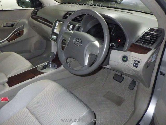 TOYOTA PREMIO 2011 Image 3