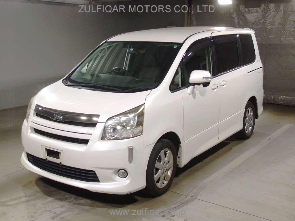 TOYOTA NOAH 2009 Image 1