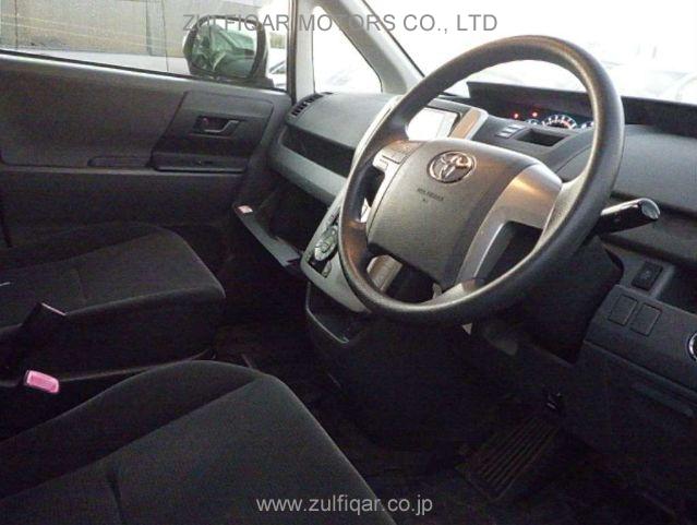 TOYOTA NOAH 2009 Image 3