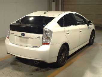 TOYOTA PRIUS 2010 Image 2