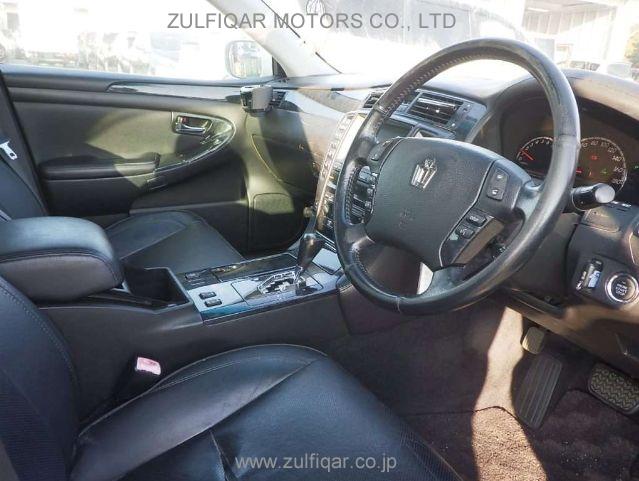 TOYOTA CROWN 2005 Image 3