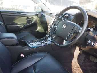 TOYOTA CROWN 2005 Image 3