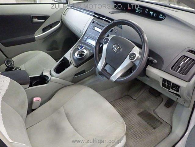 TOYOTA PRIUS 2010 Image 3