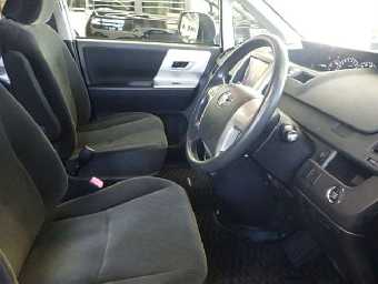 TOYOTA NOAH 2013 Image 3