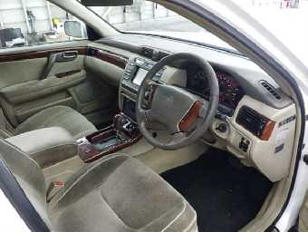 TOYOTA CROWN 1999 Image 3