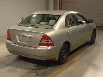 TOYOTA COROLLA 2004 Image 2