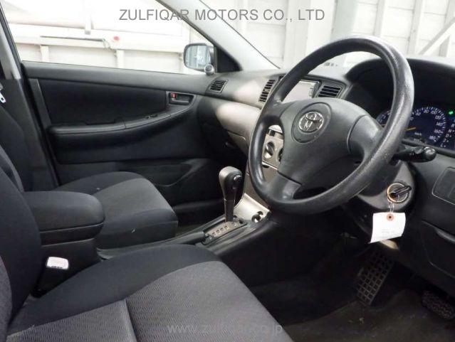 TOYOTA COROLLA FIELDER 2004 Image 3