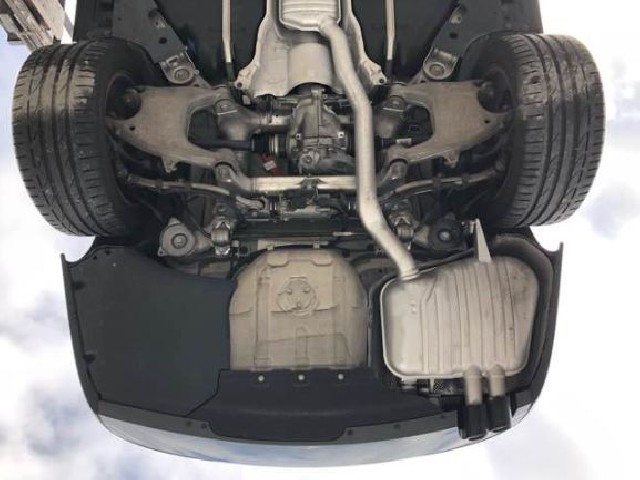 BMW 5 SERIES 2010 Image 24