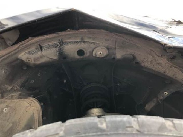 BMW 5 SERIES 2010 Image 29