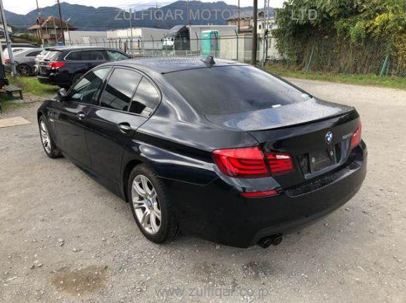 BMW 5 SERIES 2010 Image 4