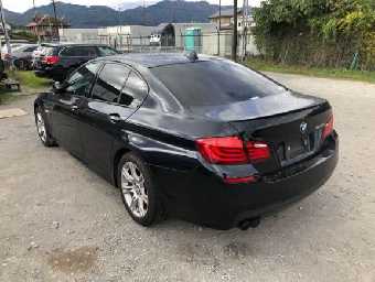 BMW 5 SERIES 2010 Image 4