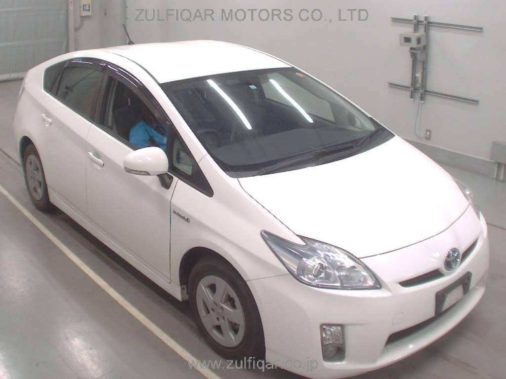 TOYOTA PRIUS 2011 Image 5