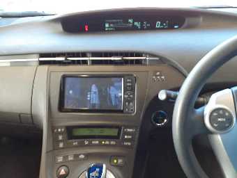 TOYOTA PRIUS 2011 Image 9