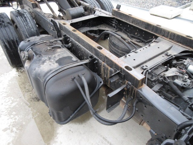 ISUZU ELF DUMP TRUCK 2002 Image 19