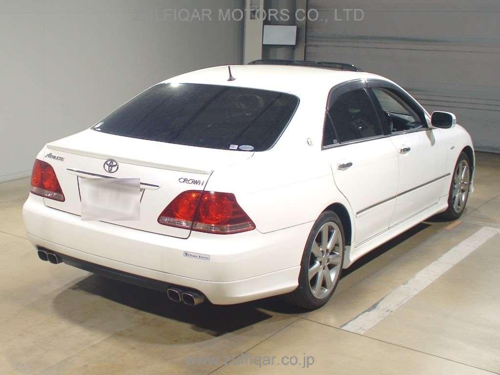 TOYOTA CROWN 2005 Image 2