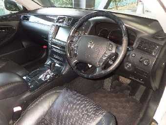 TOYOTA CROWN 2005 Image 3