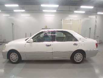 TOYOTA CROWN 2003 Image 4