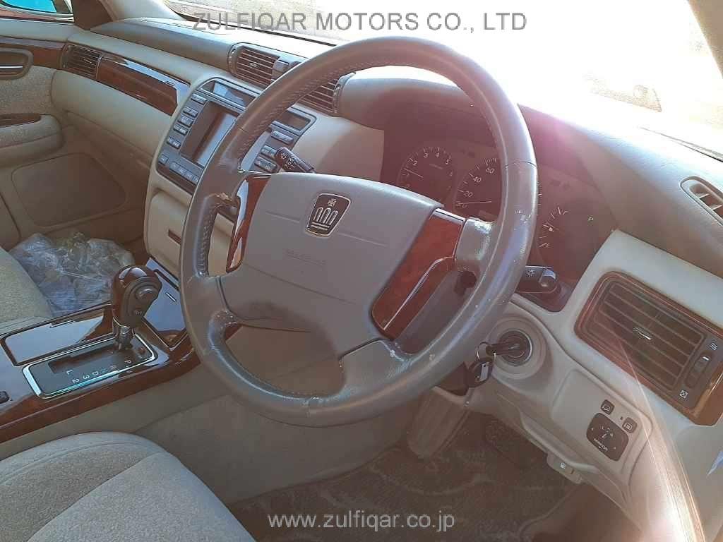 TOYOTA CROWN 2003 Image 7