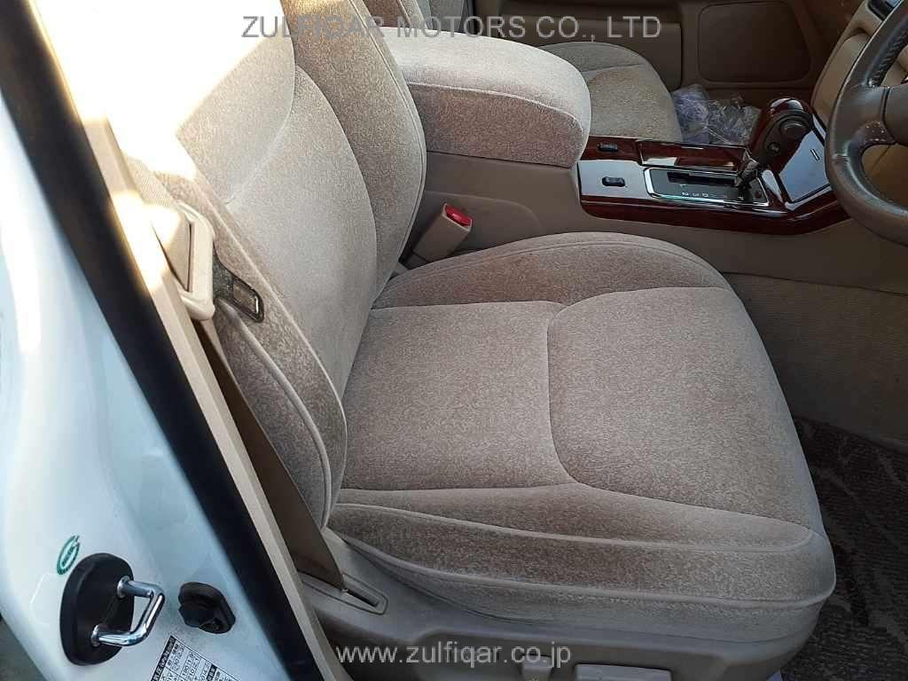 TOYOTA CROWN 2003 Image 8