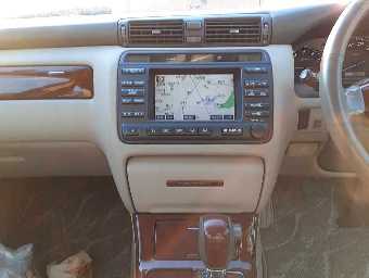 TOYOTA CROWN 2003 Image 9