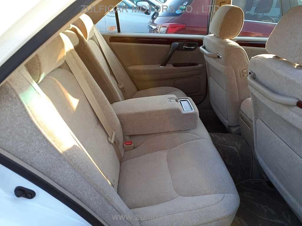TOYOTA CROWN 2003 Image 10
