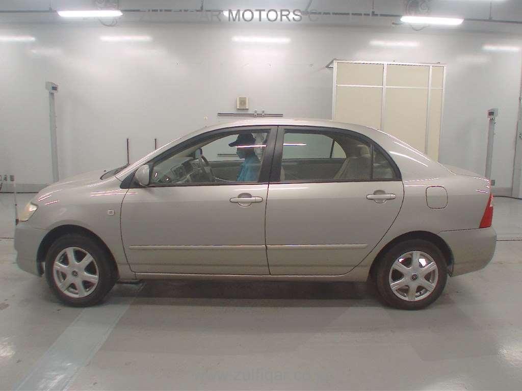 TOYOTA COROLLA 2004 Image 4