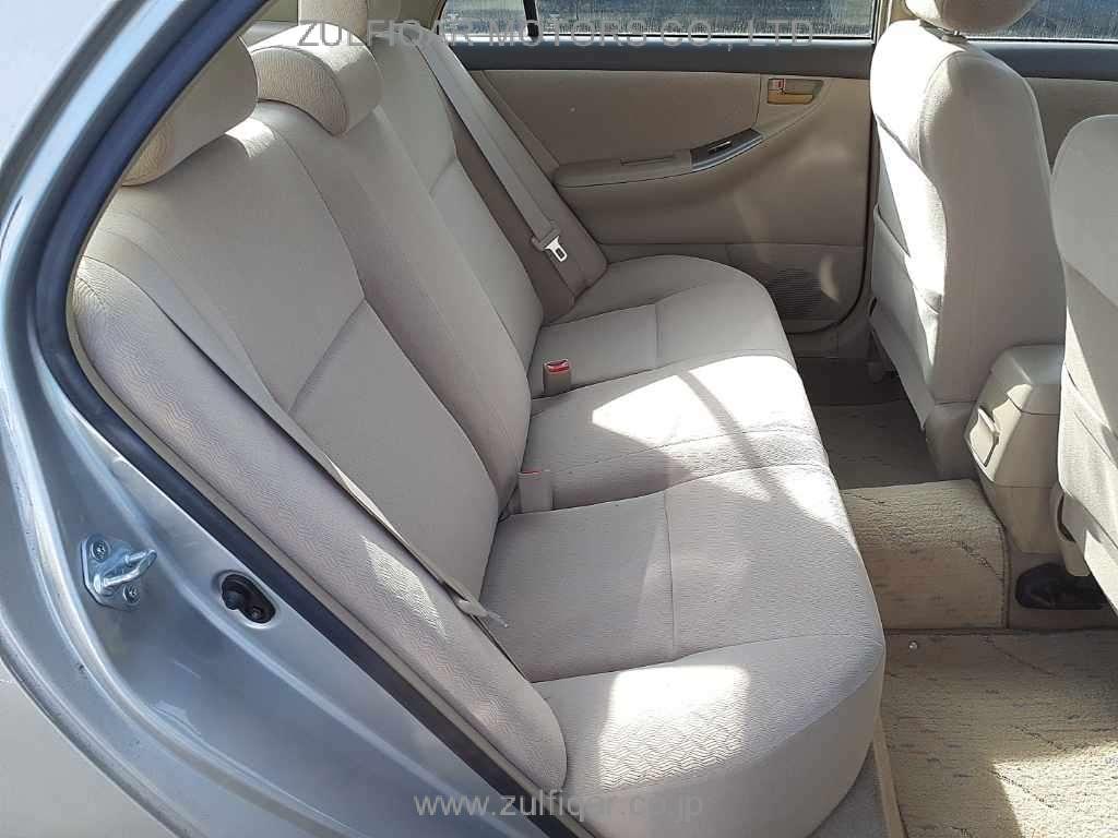 TOYOTA COROLLA 2004 Image 10