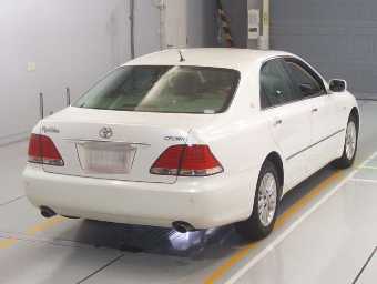 TOYOTA CROWN 2004 Image 2
