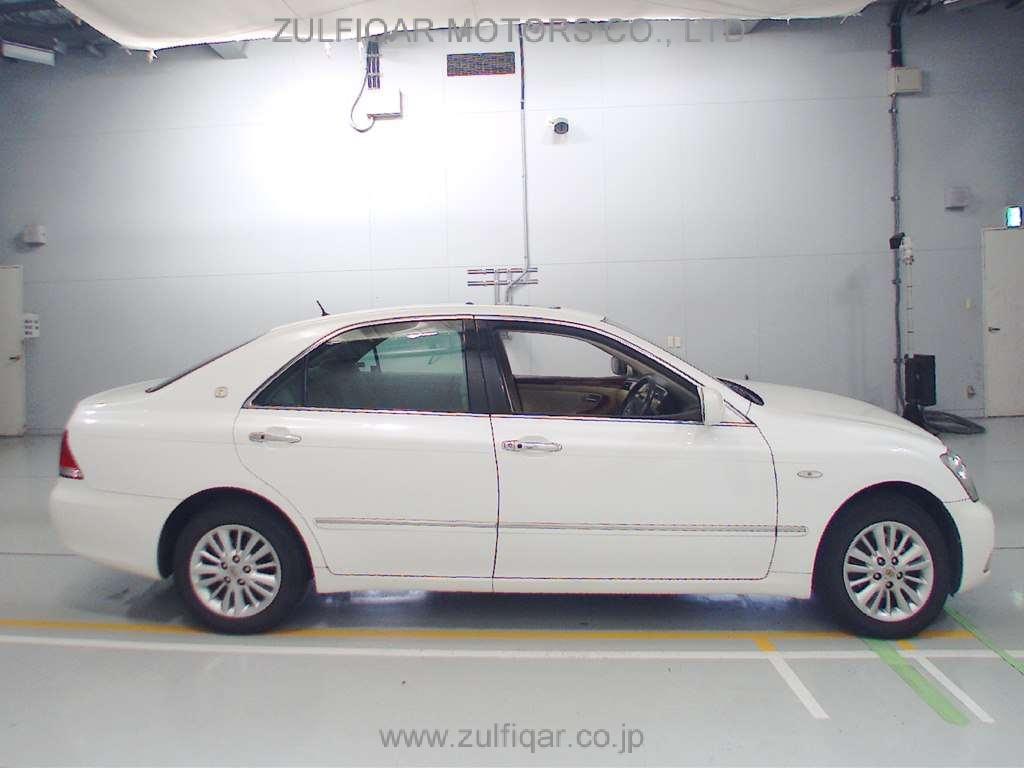 TOYOTA CROWN 2004 Image 3