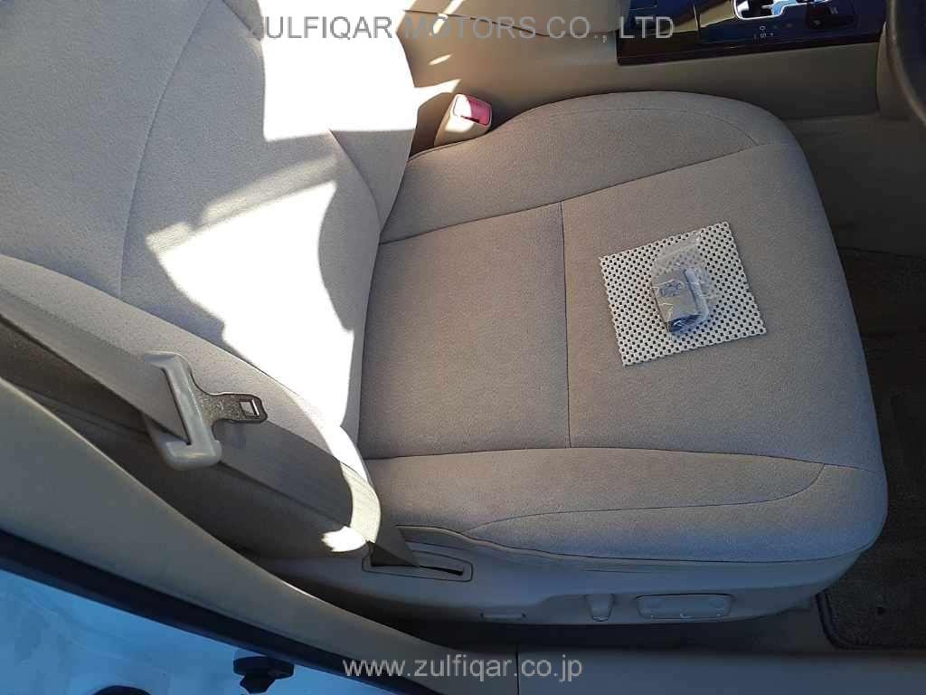 TOYOTA CROWN 2007 Image 8