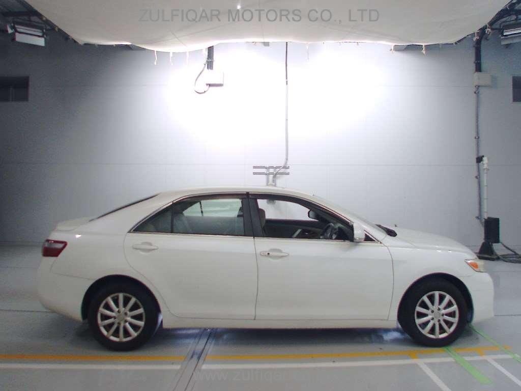 TOYOTA CAMRY 2010 Image 3