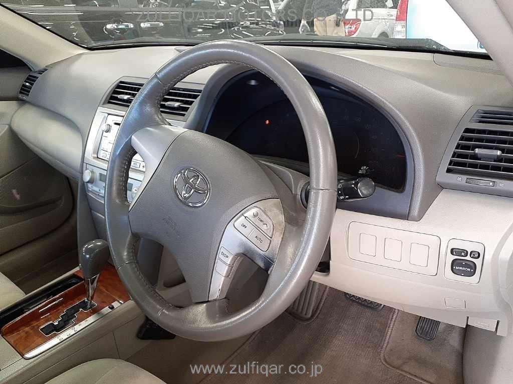 TOYOTA CAMRY 2010 Image 7