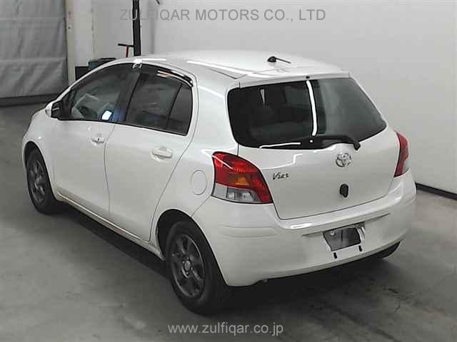 TOYOTA VITZ 2007 Image 2