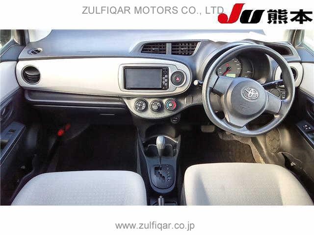 TOYOTA VITZ 2012 Image 3