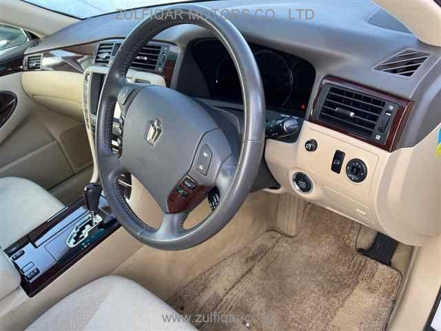 TOYOTA CROWN 2007 Image 3