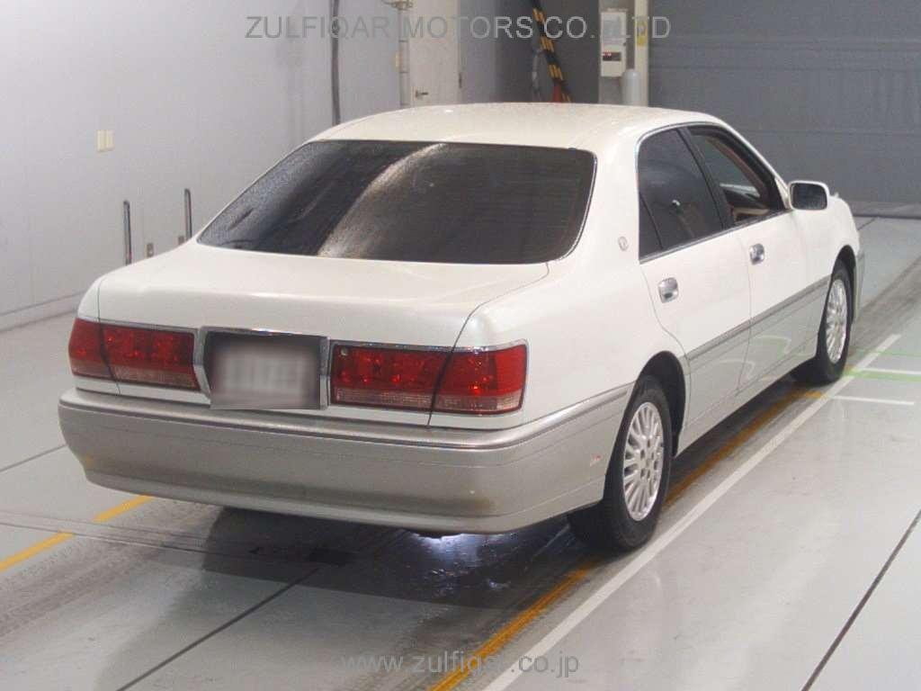 TOYOTA CROWN 2002 Image 2