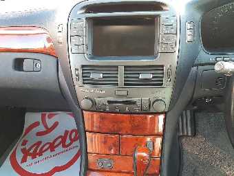 TOYOTA CELSIOR 2005 Image 8