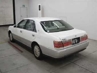 TOYOTA CROWN 1999 Image 2