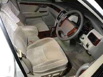 TOYOTA CROWN 1999 Image 3