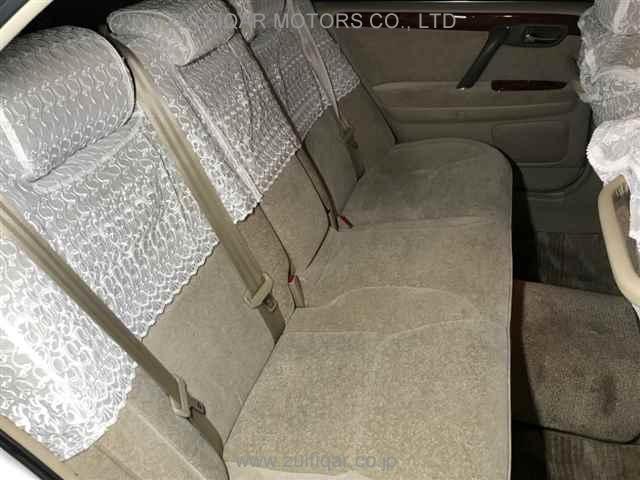 TOYOTA CROWN 1999 Image 6