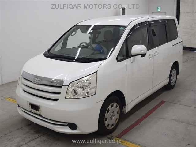 TOYOTA NOAH 2007 Image 4